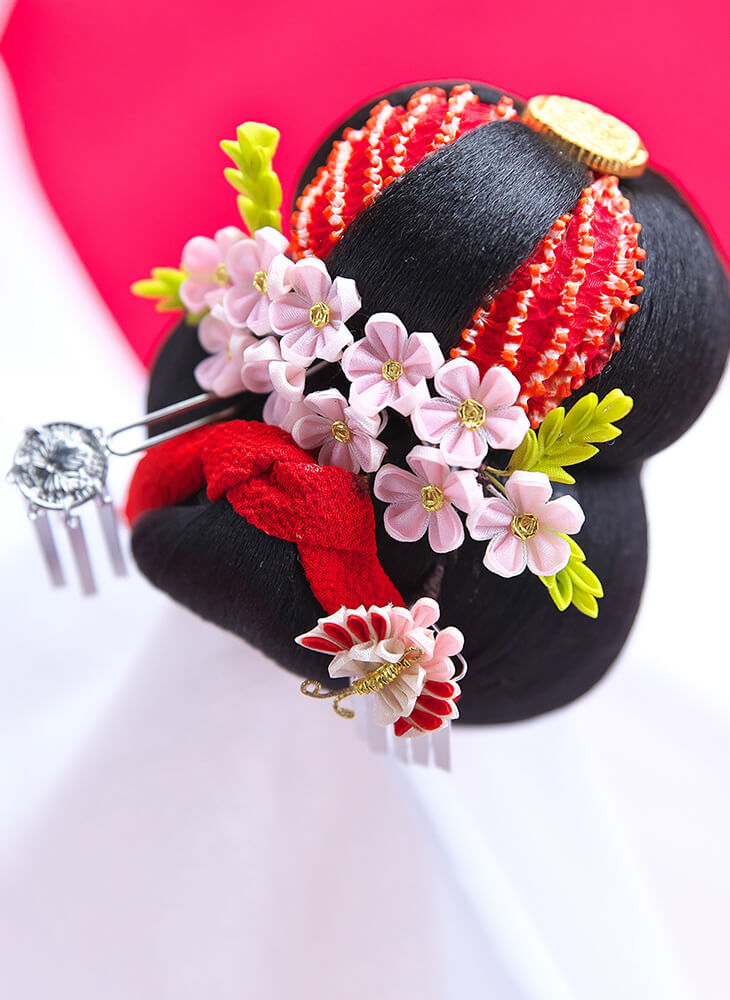 京人形の髪付 髪付師井上